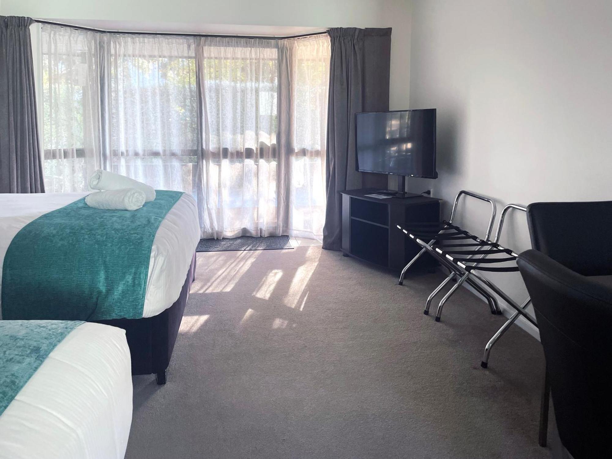 Kingston Top 10 Holiday Park Room photo